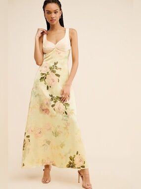 Geisha Designs Floral Maxi Dress, EUC, Fits like L